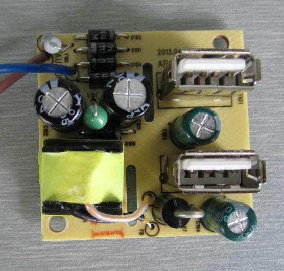 5V/2A充电器方案（BCD AP3776BM+苏州东微半导体GreenMOS OSG65R2KA TO-251）